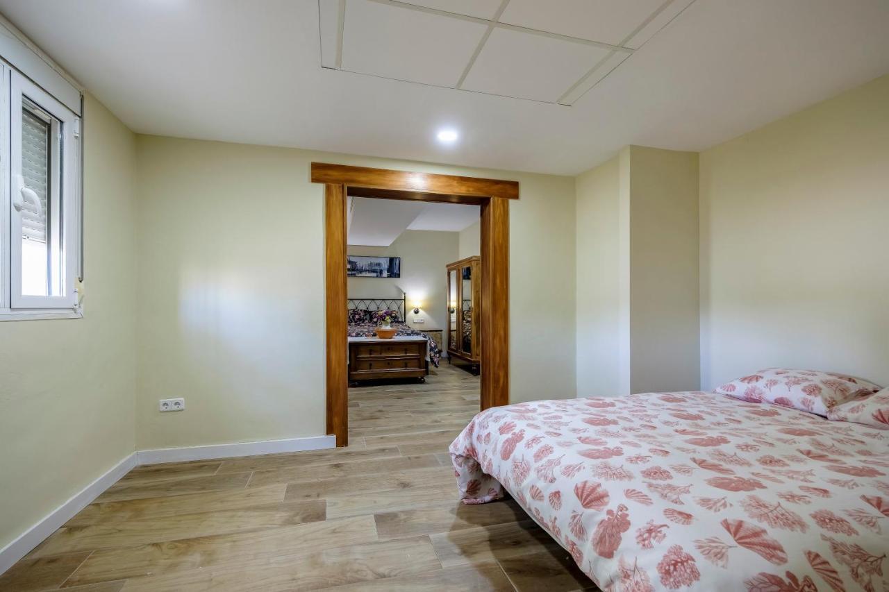 Vahadda House Apartment Palomares del Rio Exterior photo