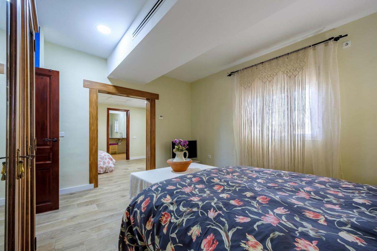 Vahadda House Apartment Palomares del Rio Exterior photo