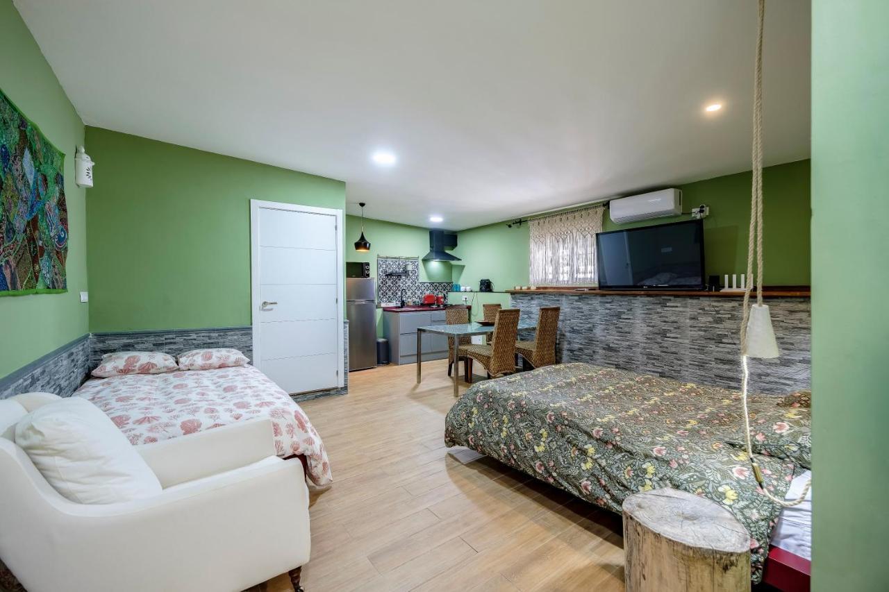 Vahadda House Apartment Palomares del Rio Exterior photo