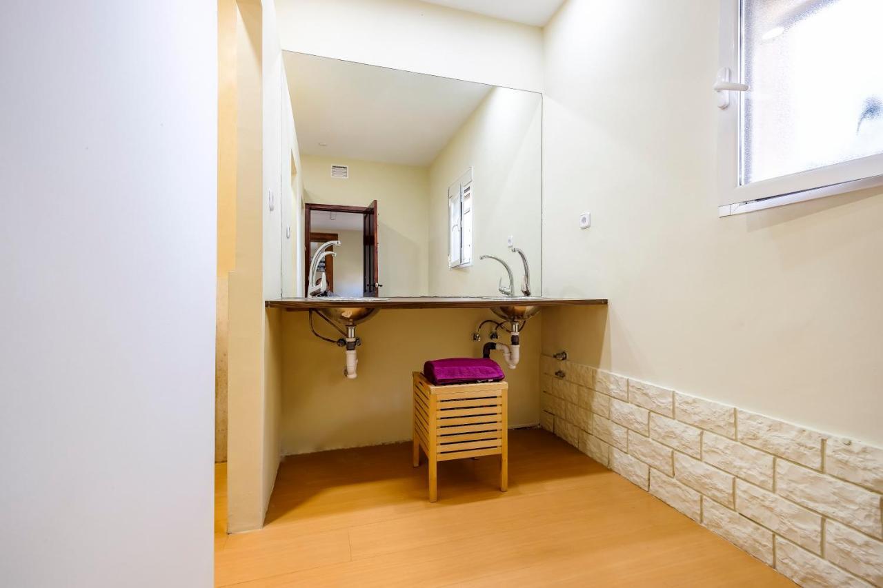 Vahadda House Apartment Palomares del Rio Exterior photo