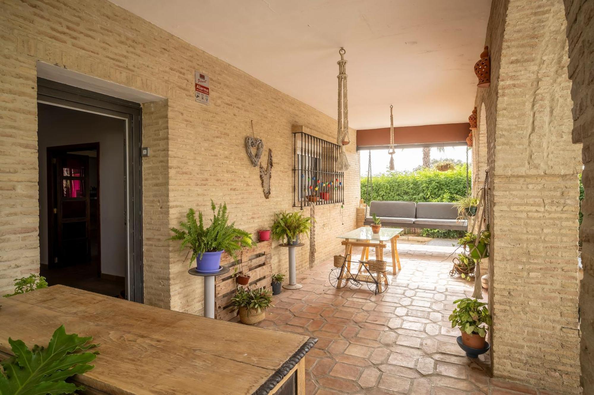 Vahadda House Apartment Palomares del Rio Exterior photo