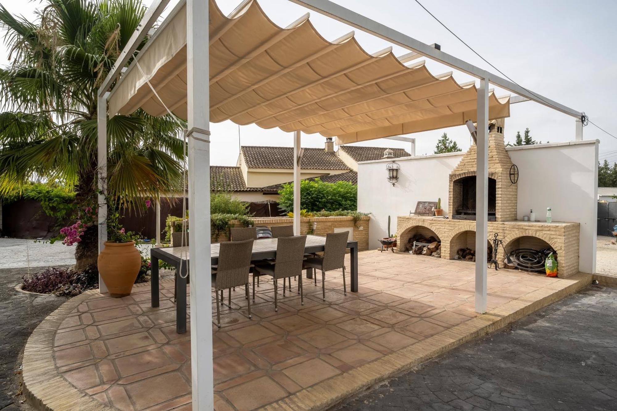 Vahadda House Apartment Palomares del Rio Exterior photo